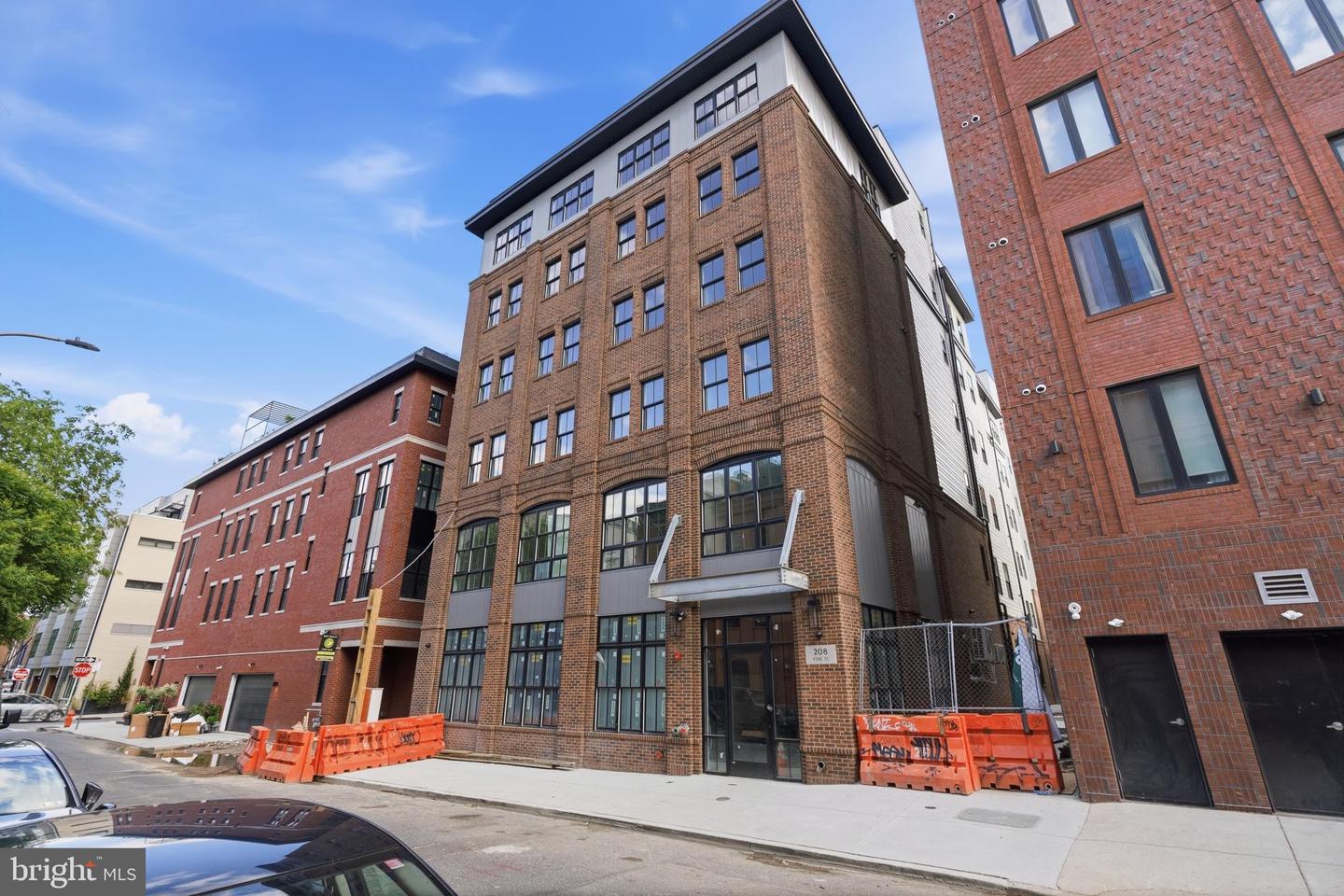 208 Vine St #2c Property Photo 15