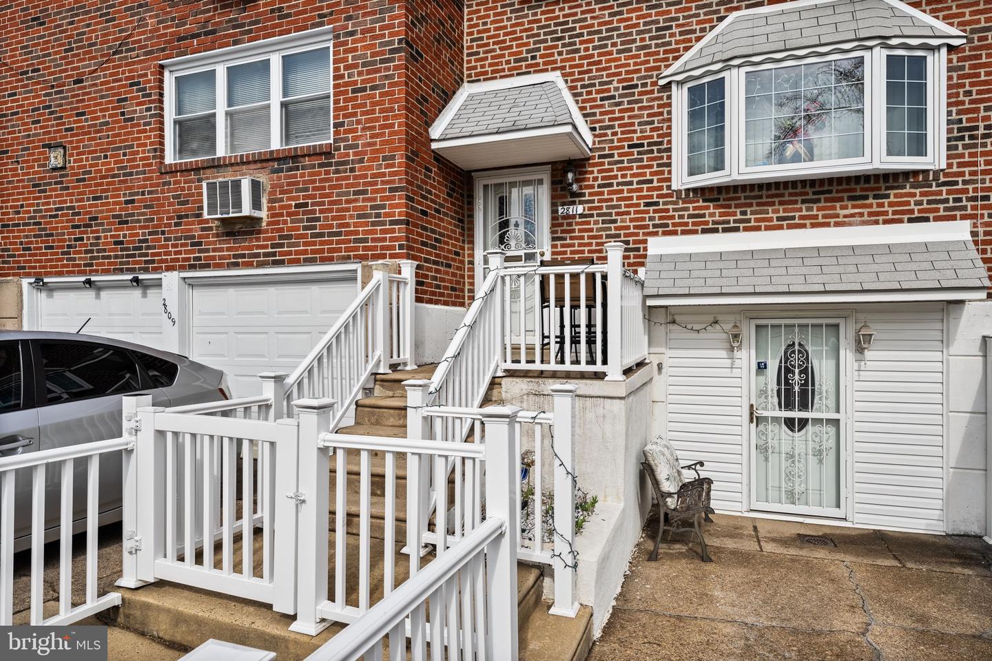 2811 Ryerson Pl Property Photo 3