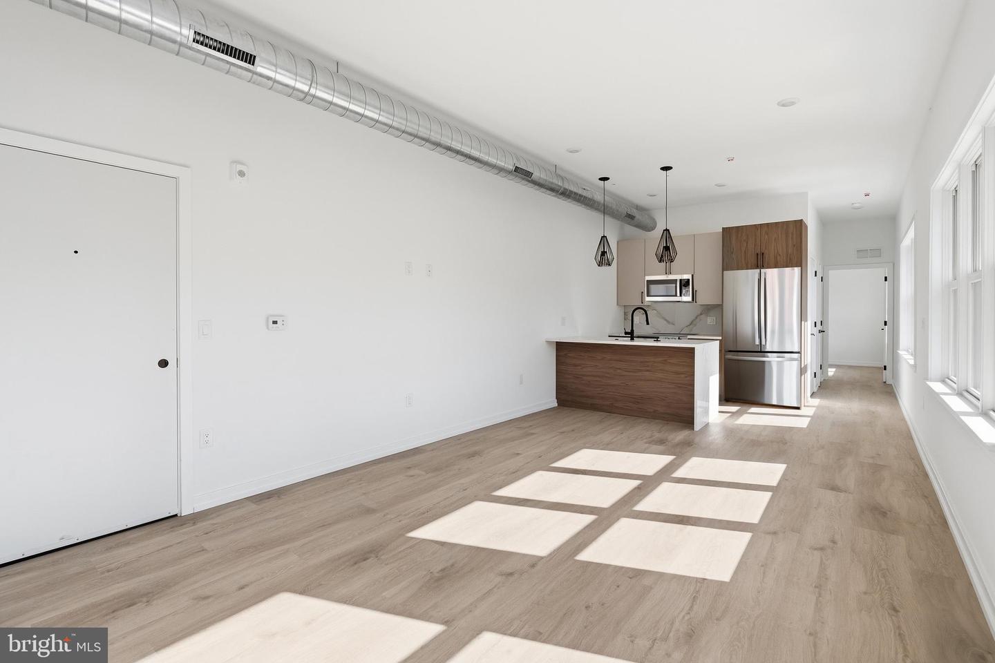 209 New St #6c Property Photo 4