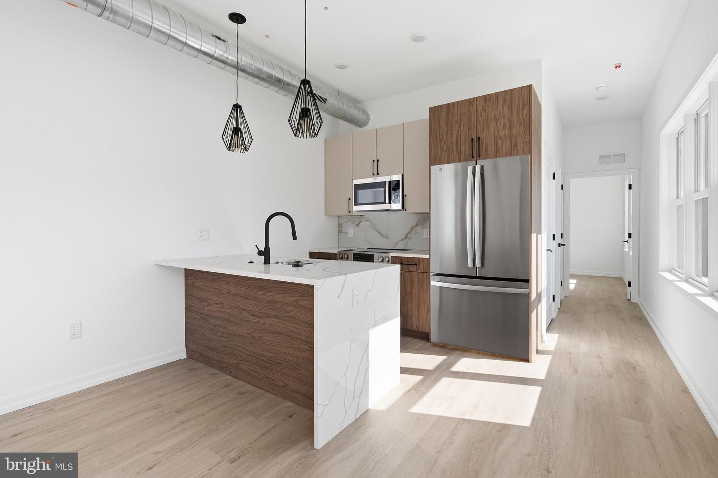 209 New St #6c Property Photo 5