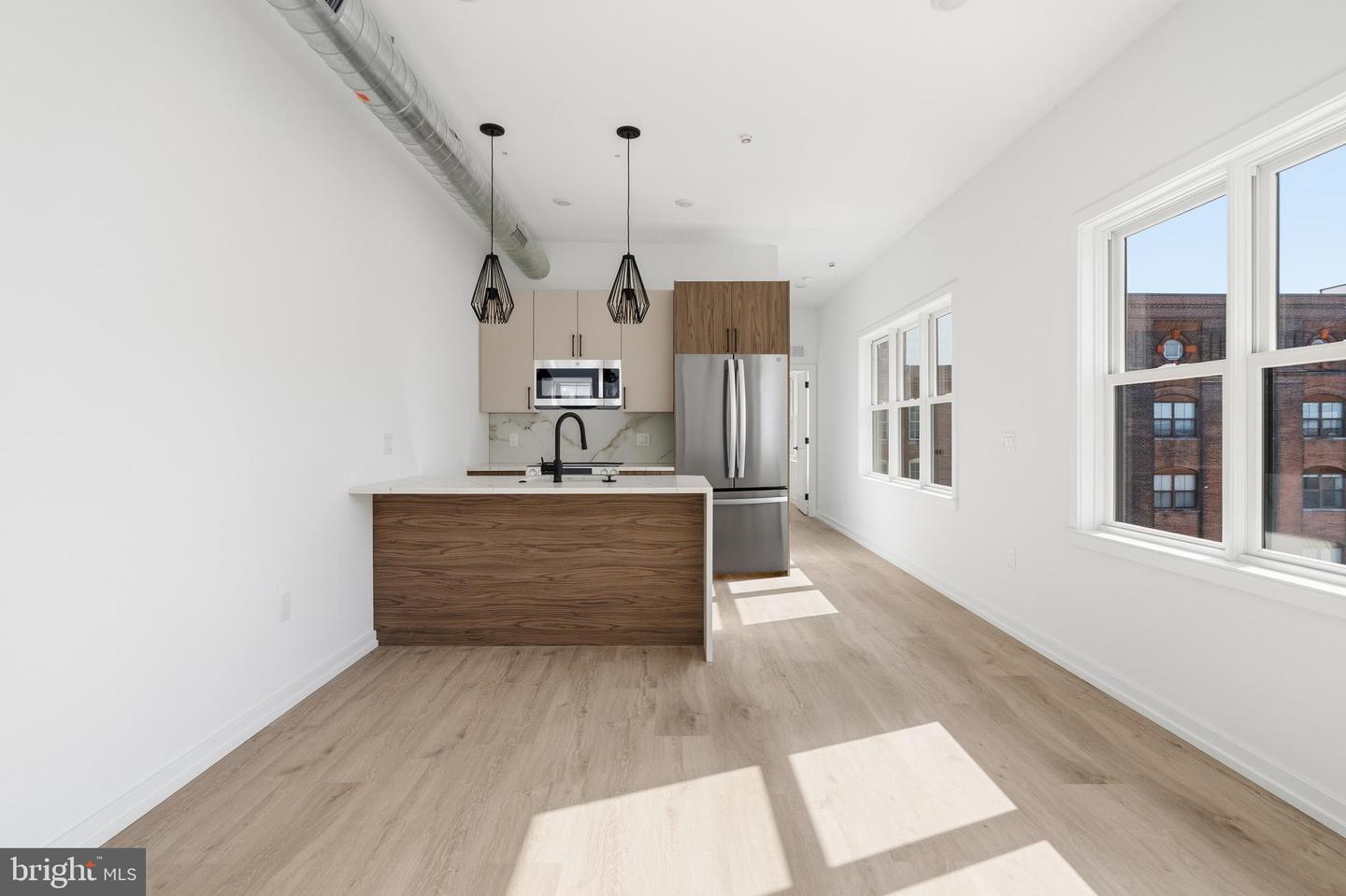 209 New St #6c Property Photo 6