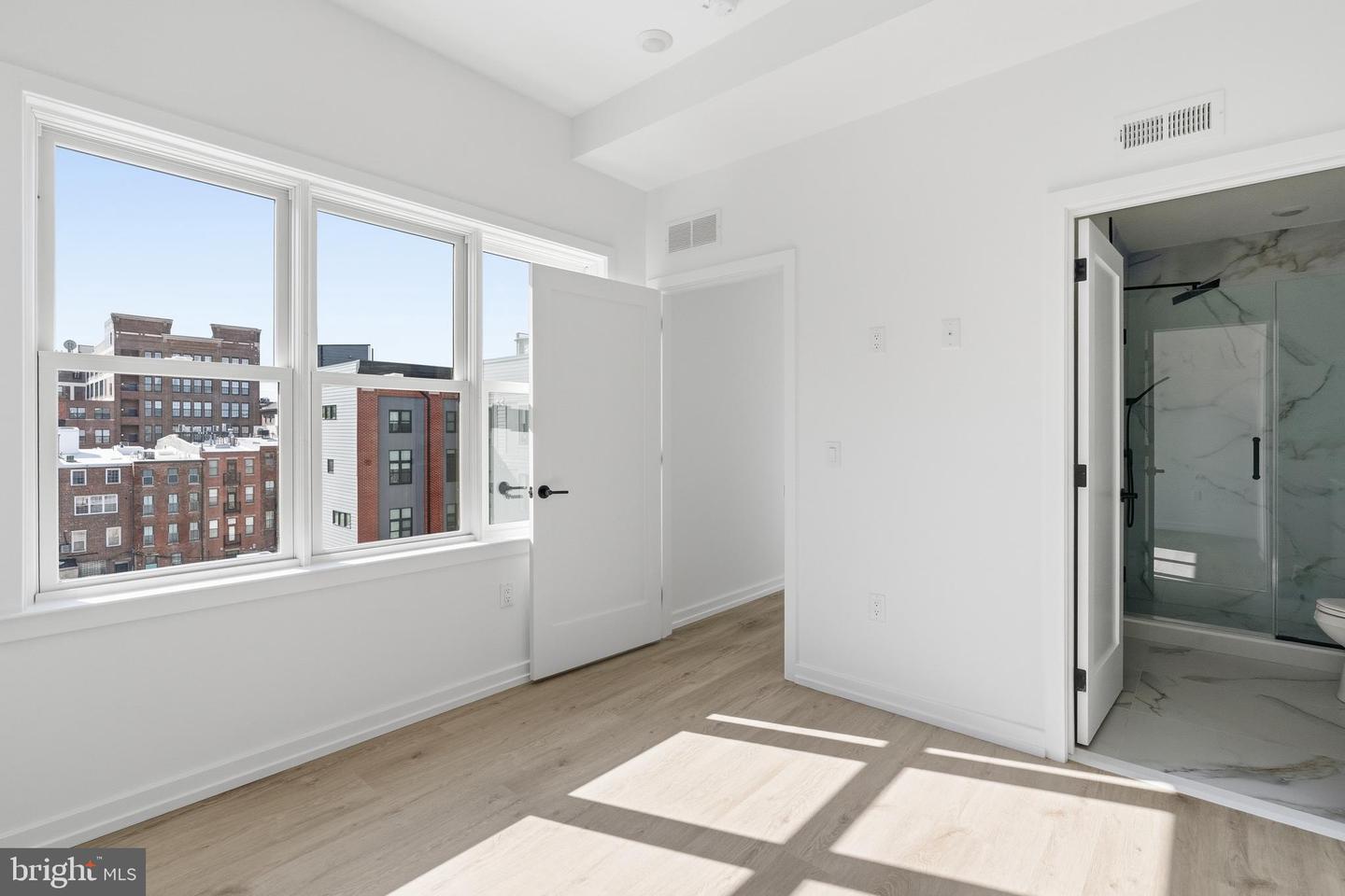 209 New St #6c Property Photo 9
