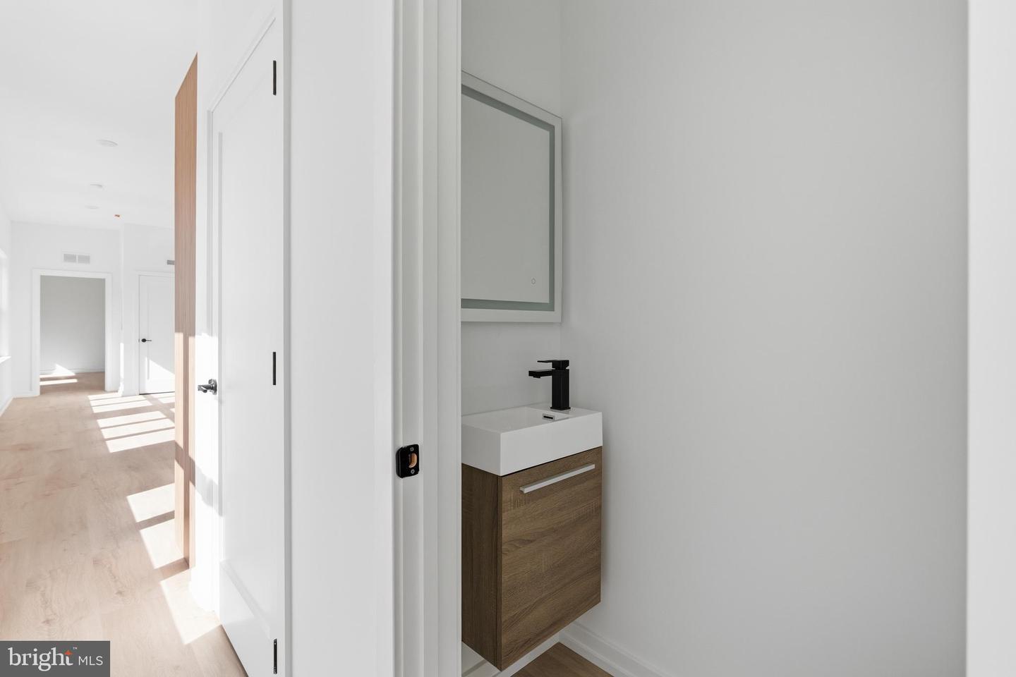 209 New St #6c Property Photo 12