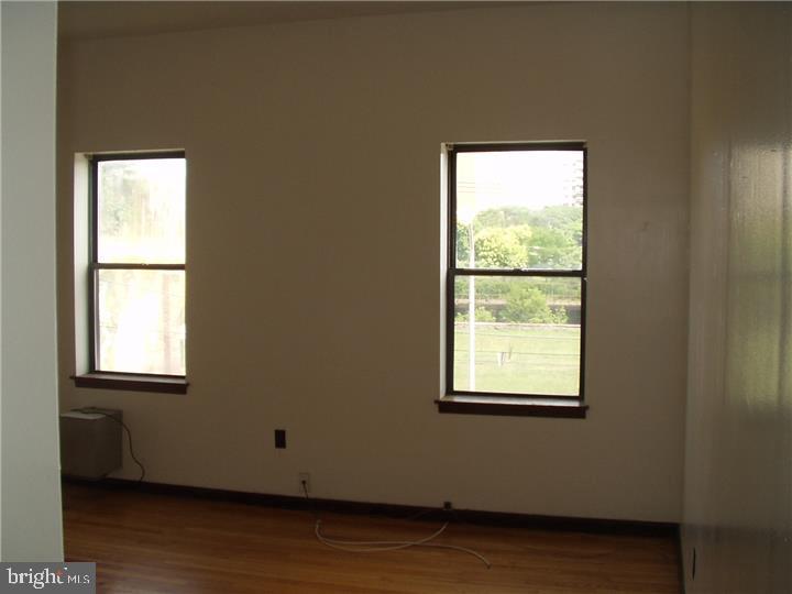 1814-2nd Floor Callowhill St Property Photo 2