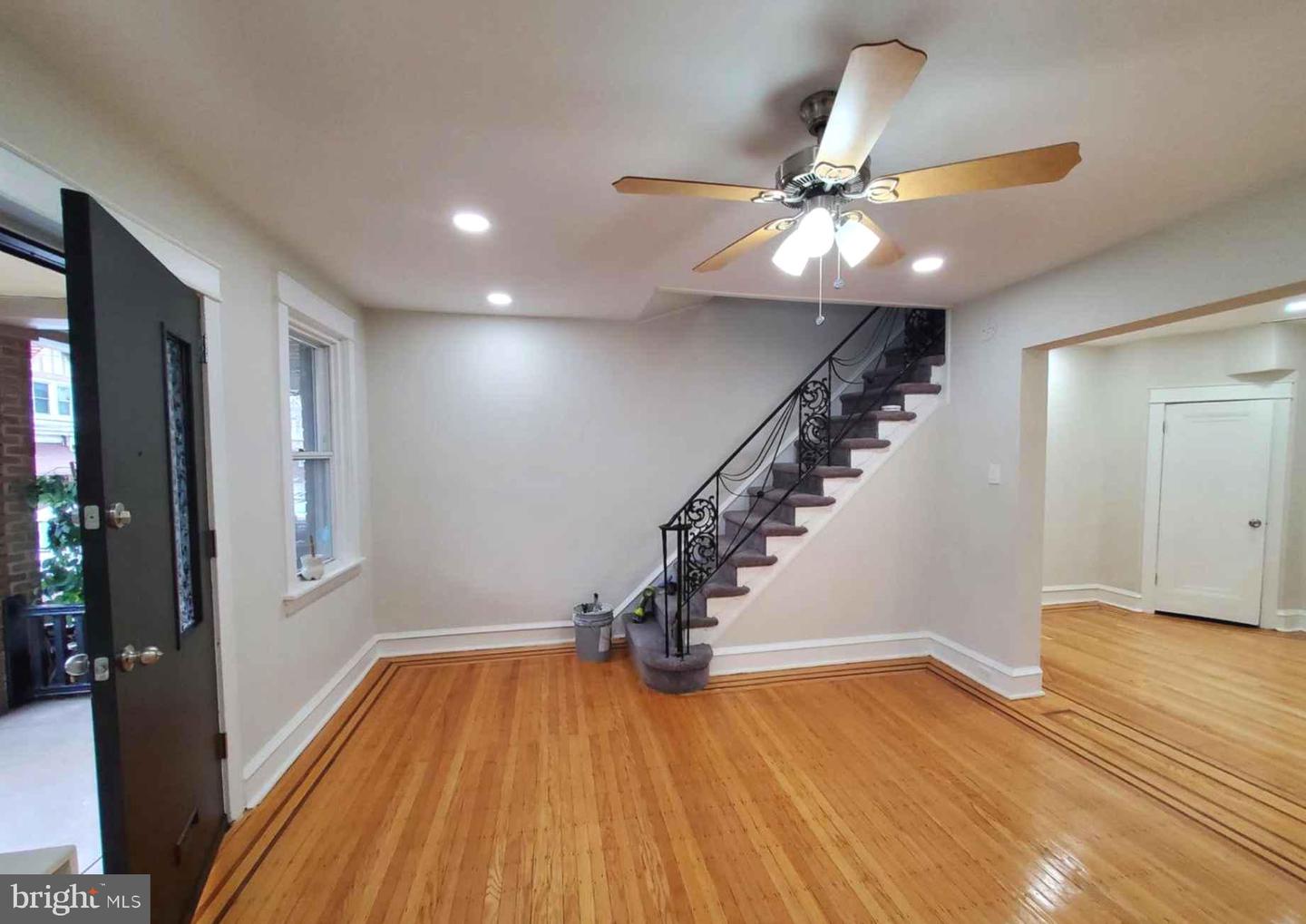 1533 Orland St Property Photo 3