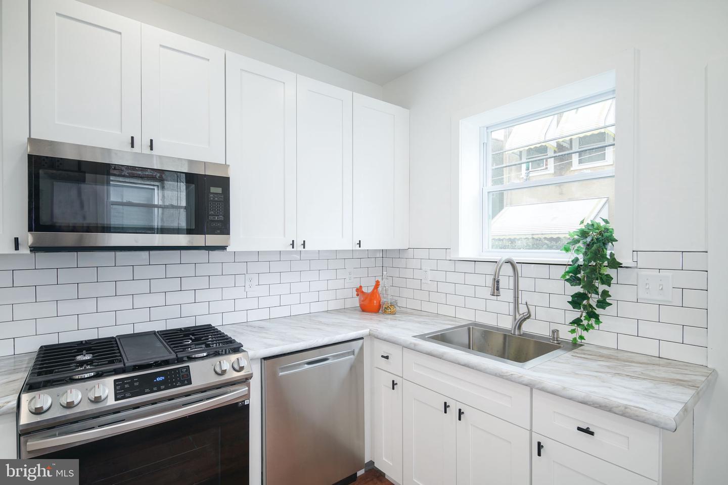 1424 S Marston St Property Photo 10