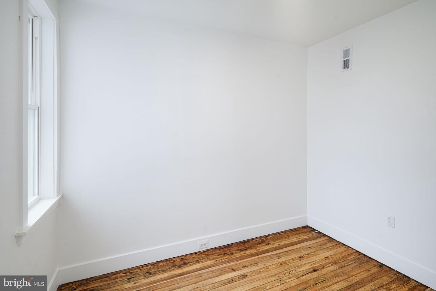 1424 S Marston St Property Photo 18