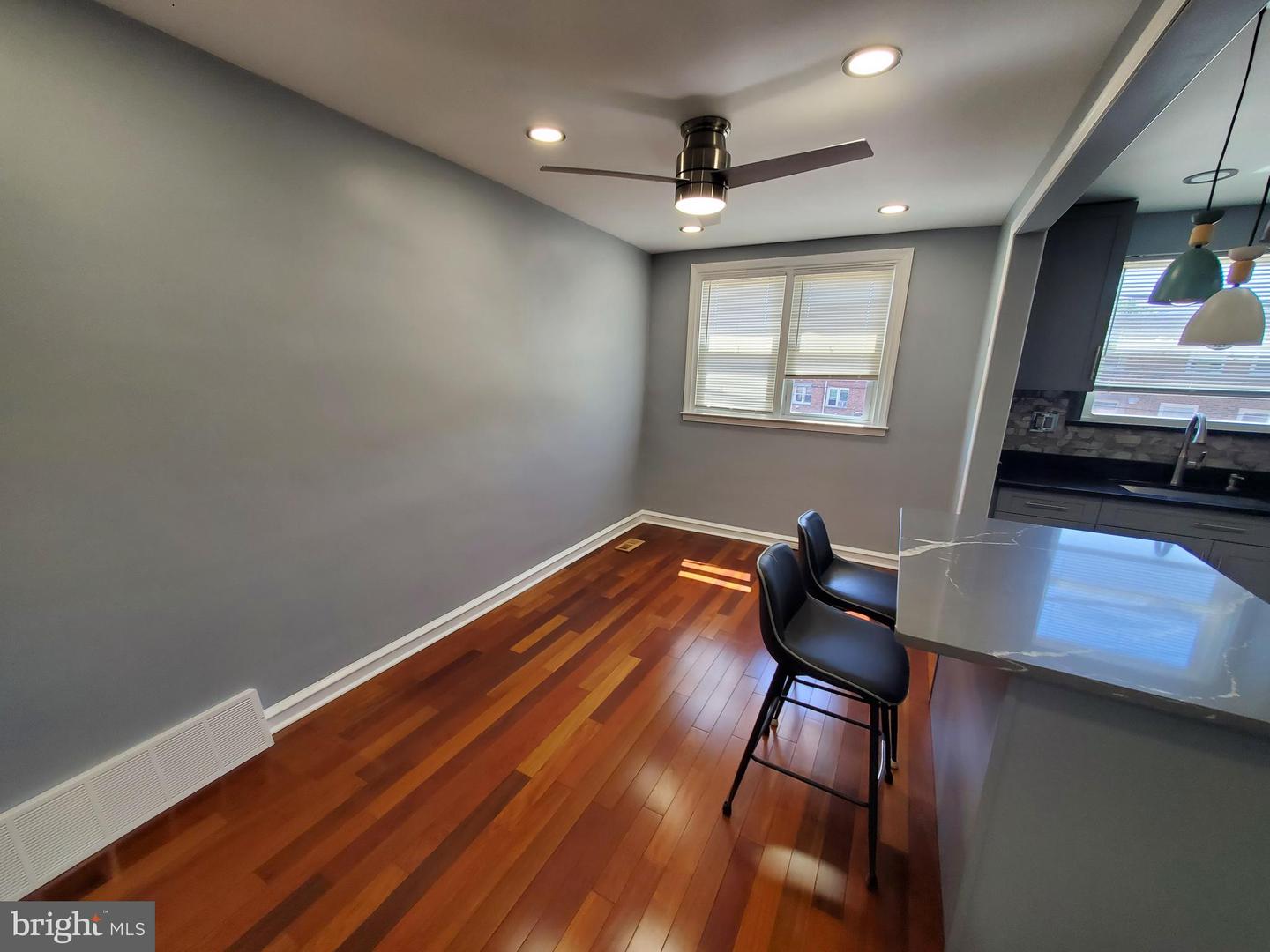 676 Mayfair St Property Photo 15