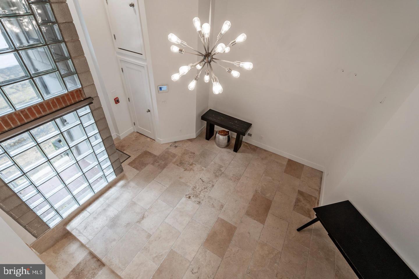 313 Fulton St Property Photo 17
