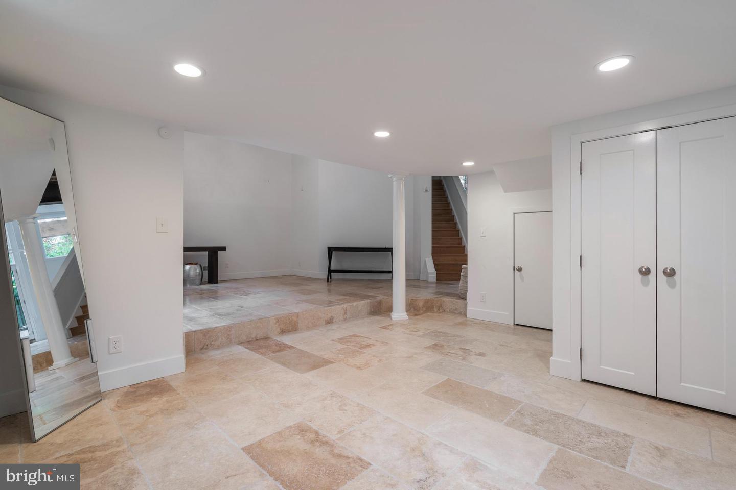 313 Fulton St Property Photo 20