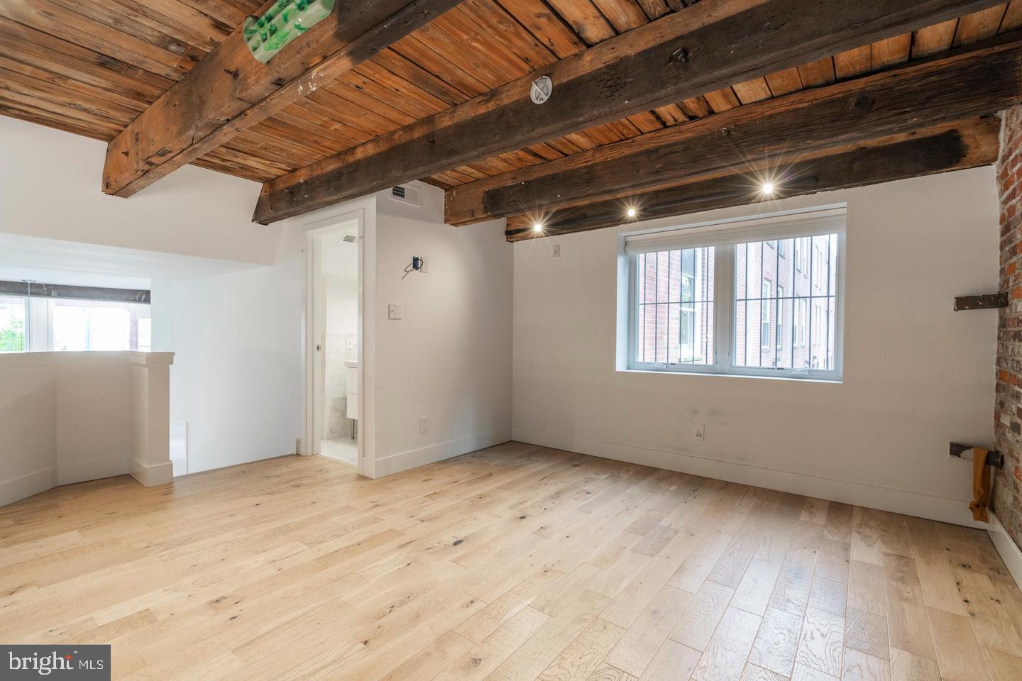 313 Fulton St Property Photo 22
