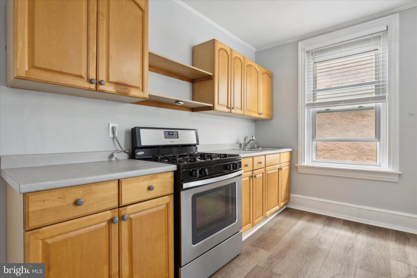 192 Dupont St #2 Property Photo 3