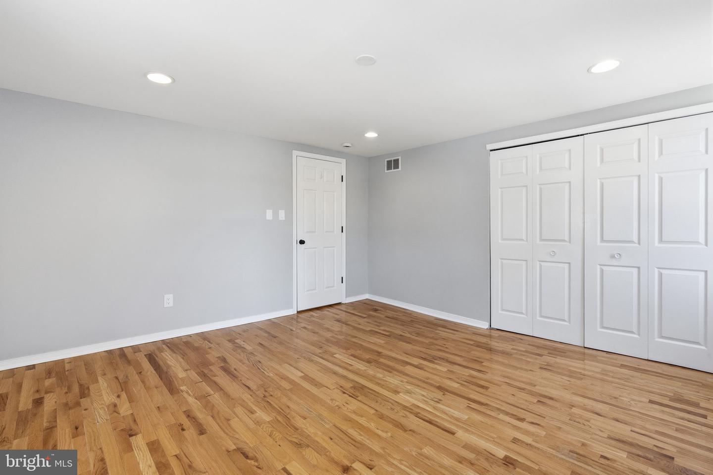 2535 Tilton St Property Photo 18