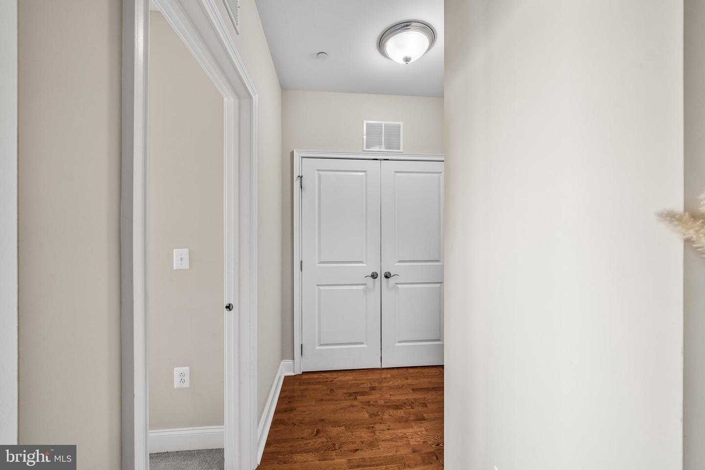 700 Commodore Ct #2718 Property Photo 13