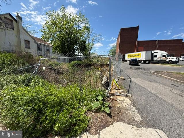4116 Welsh Rd Property Photo 3