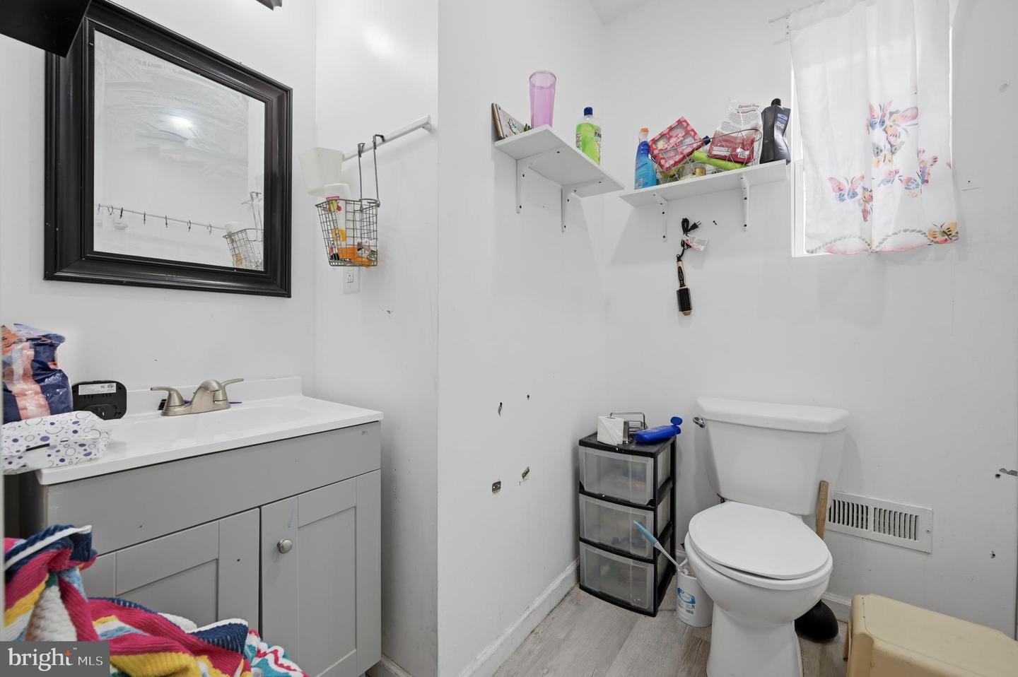 217 N Wanamaker St Property Photo 8
