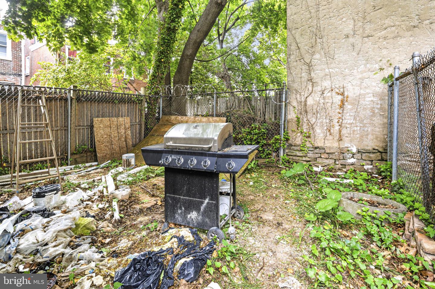 5663 Boyer St Property Photo 15