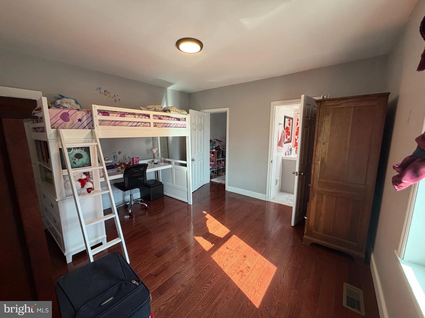 7801 Craig St Property Photo 12