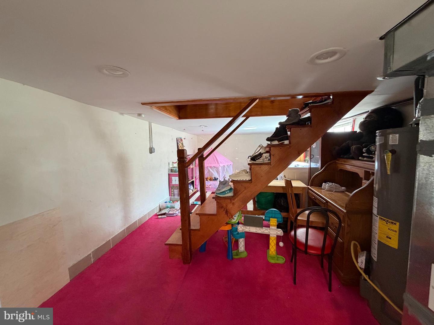7801 Craig St Property Photo 15