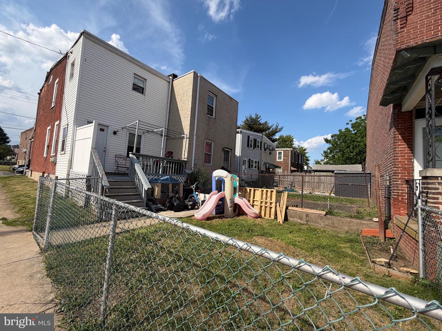 7801 Craig St Property Photo 21