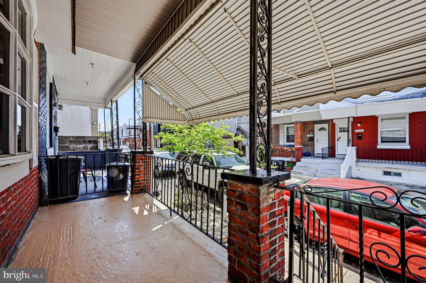 5217 Delancey St Property Photo 6