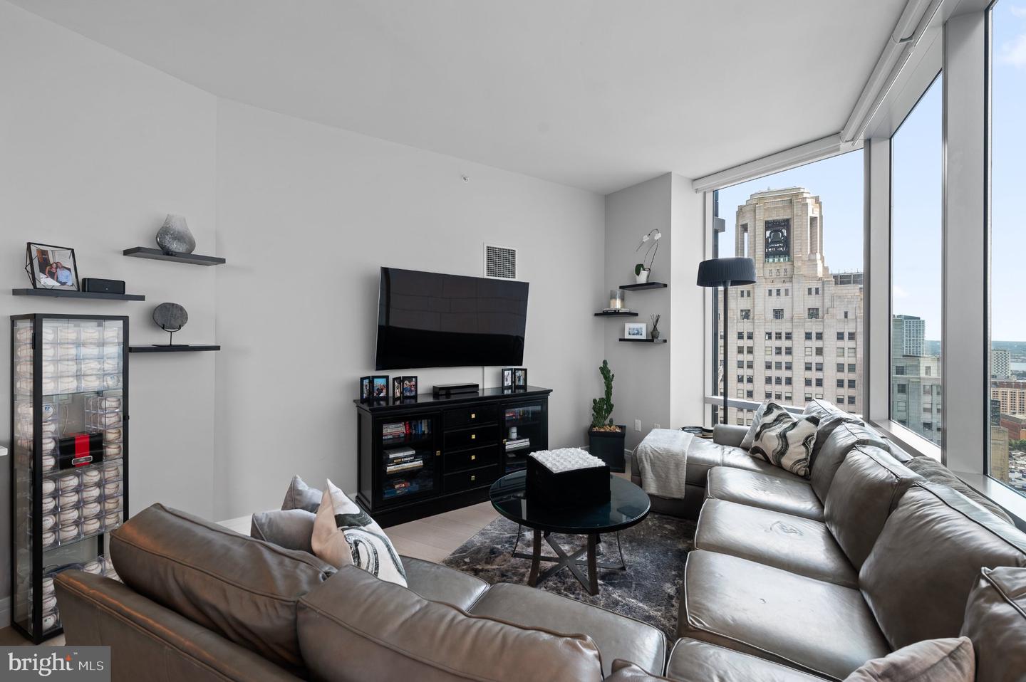 1414 S Penn Sq #36a Property Photo 9