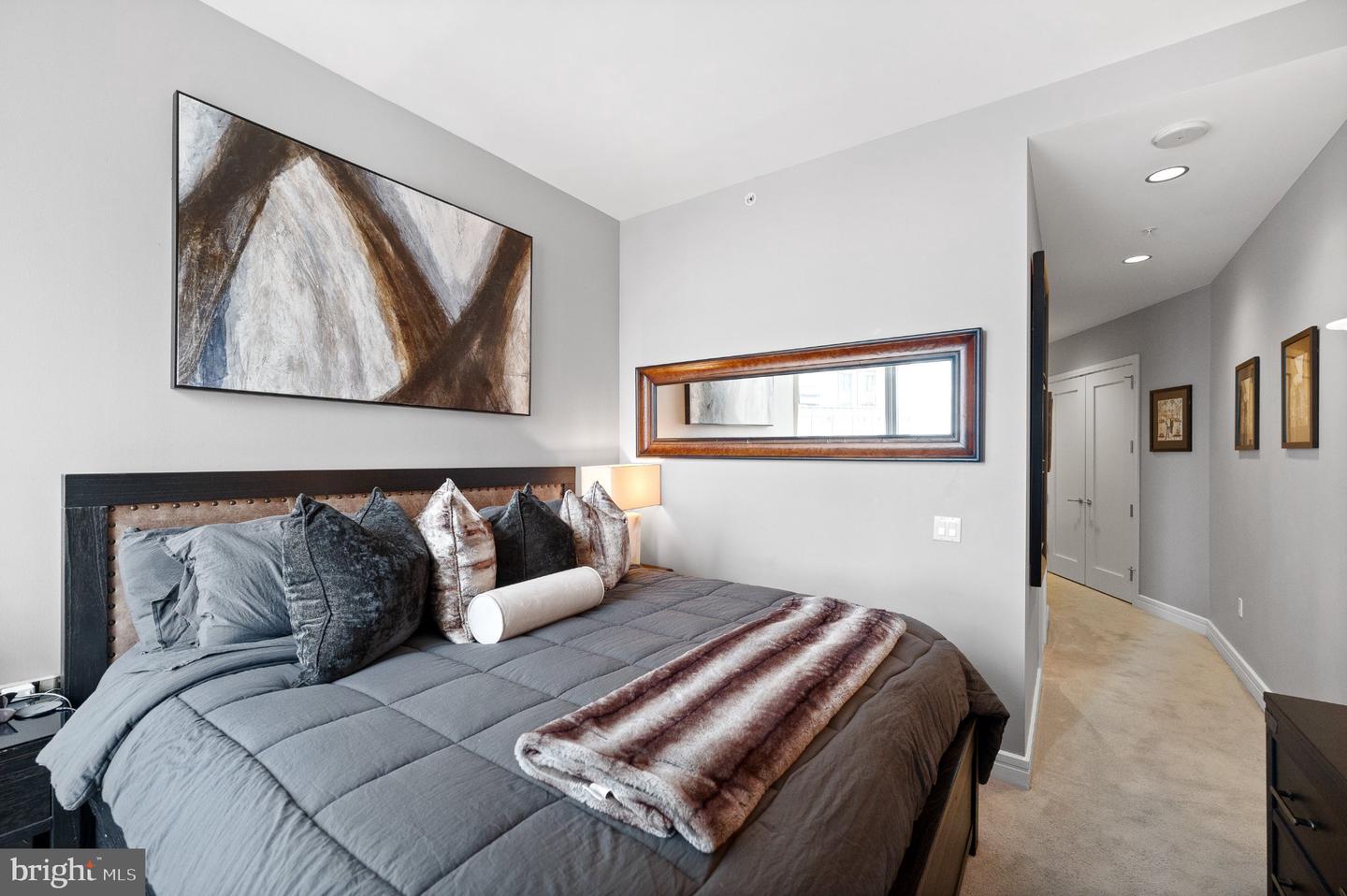 1414 S Penn Sq #36a Property Photo 13