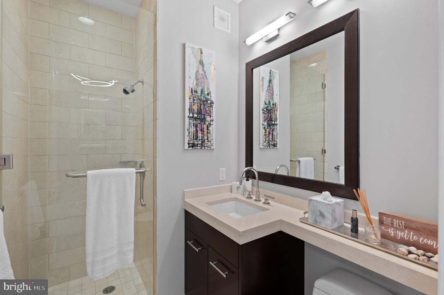 1414 S Penn Sq #36a Property Photo 17