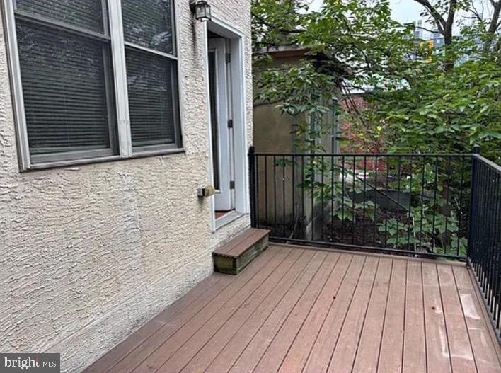 332 N 41st St Property Photo 11