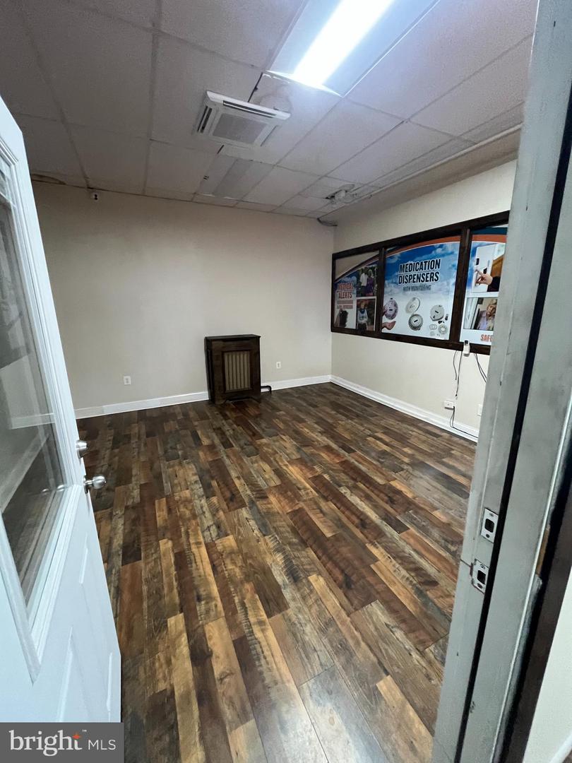 2814-18 E Allegheny Ave Property Photo 4