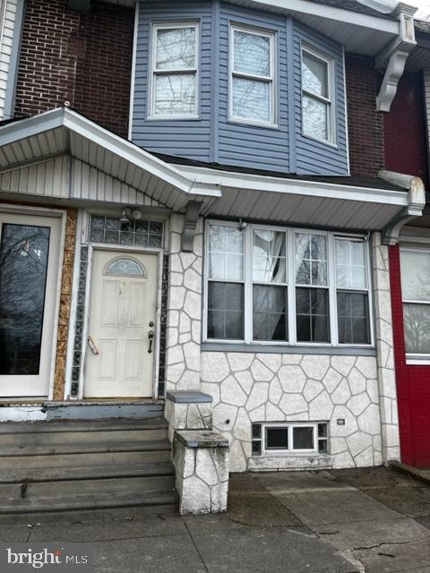 4249 N 9th St Property Photo 1