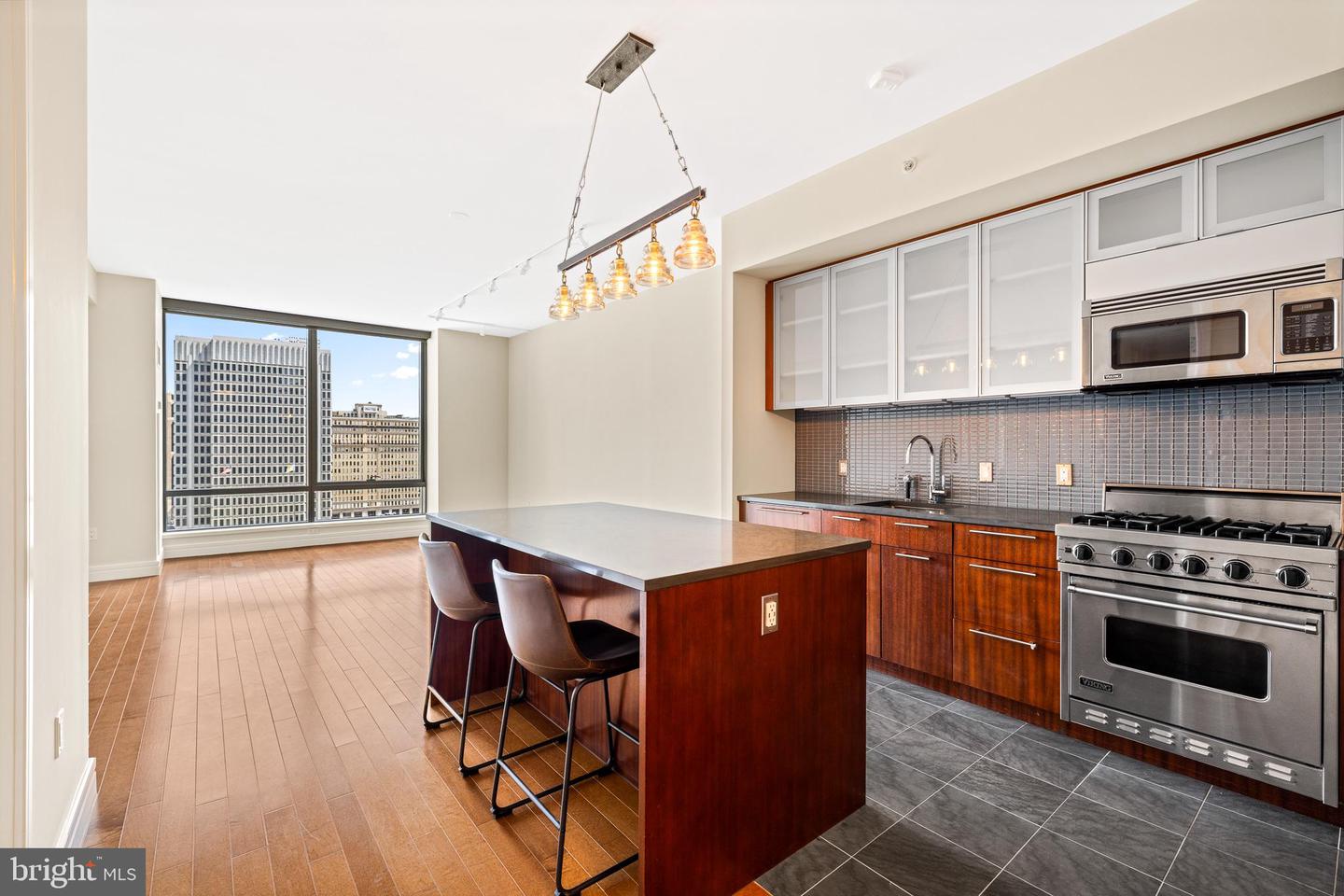 1414 S Penn Sq #14e Property Photo 1
