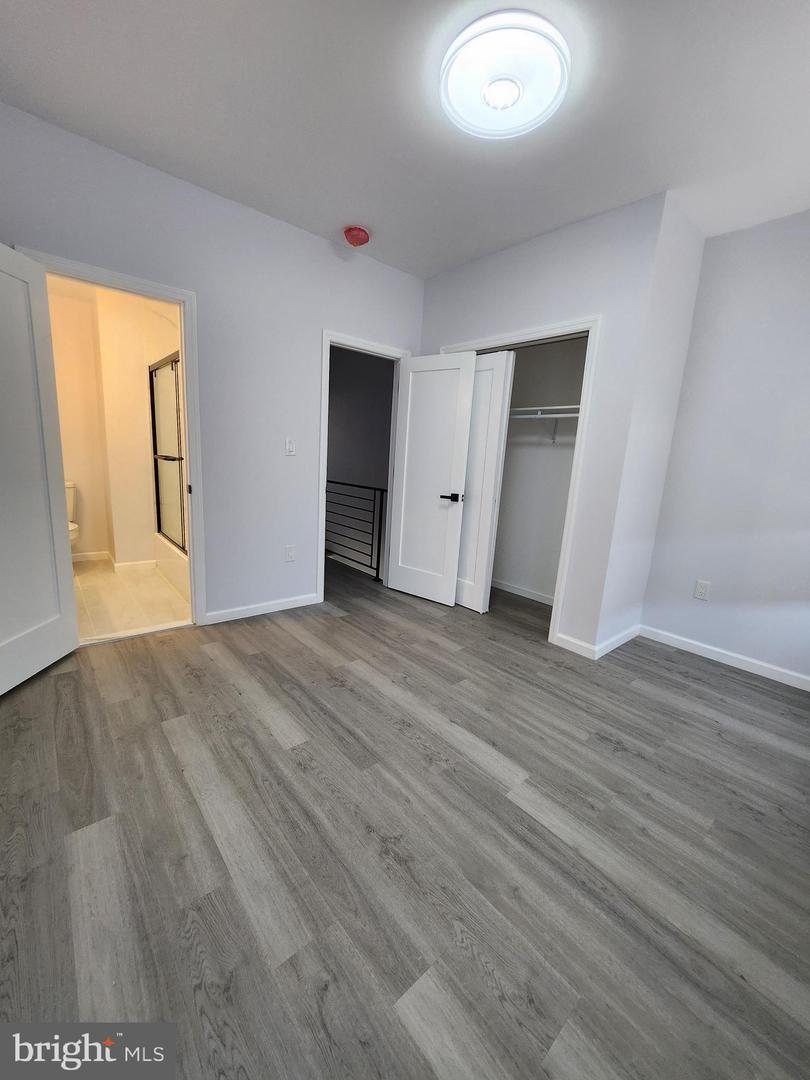 631 Cross St Property Photo 16