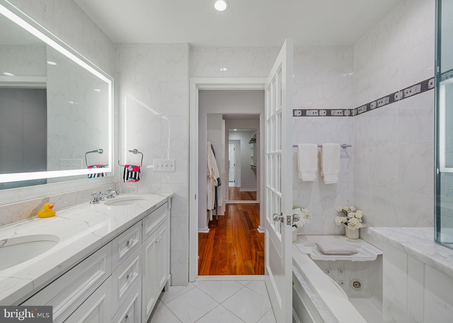 2027 Chancellor St Property Photo 25
