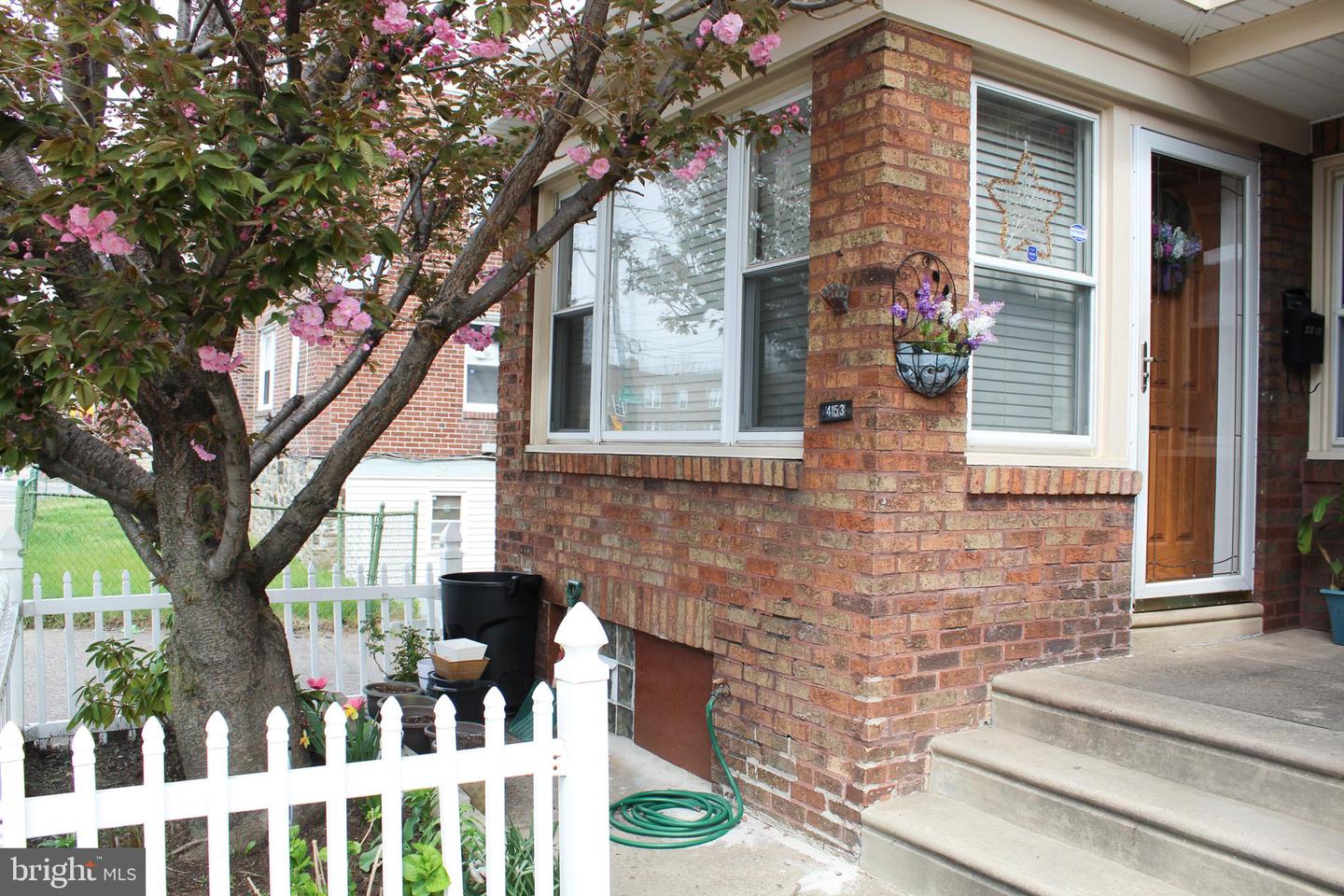 4153 M St Property Photo 2