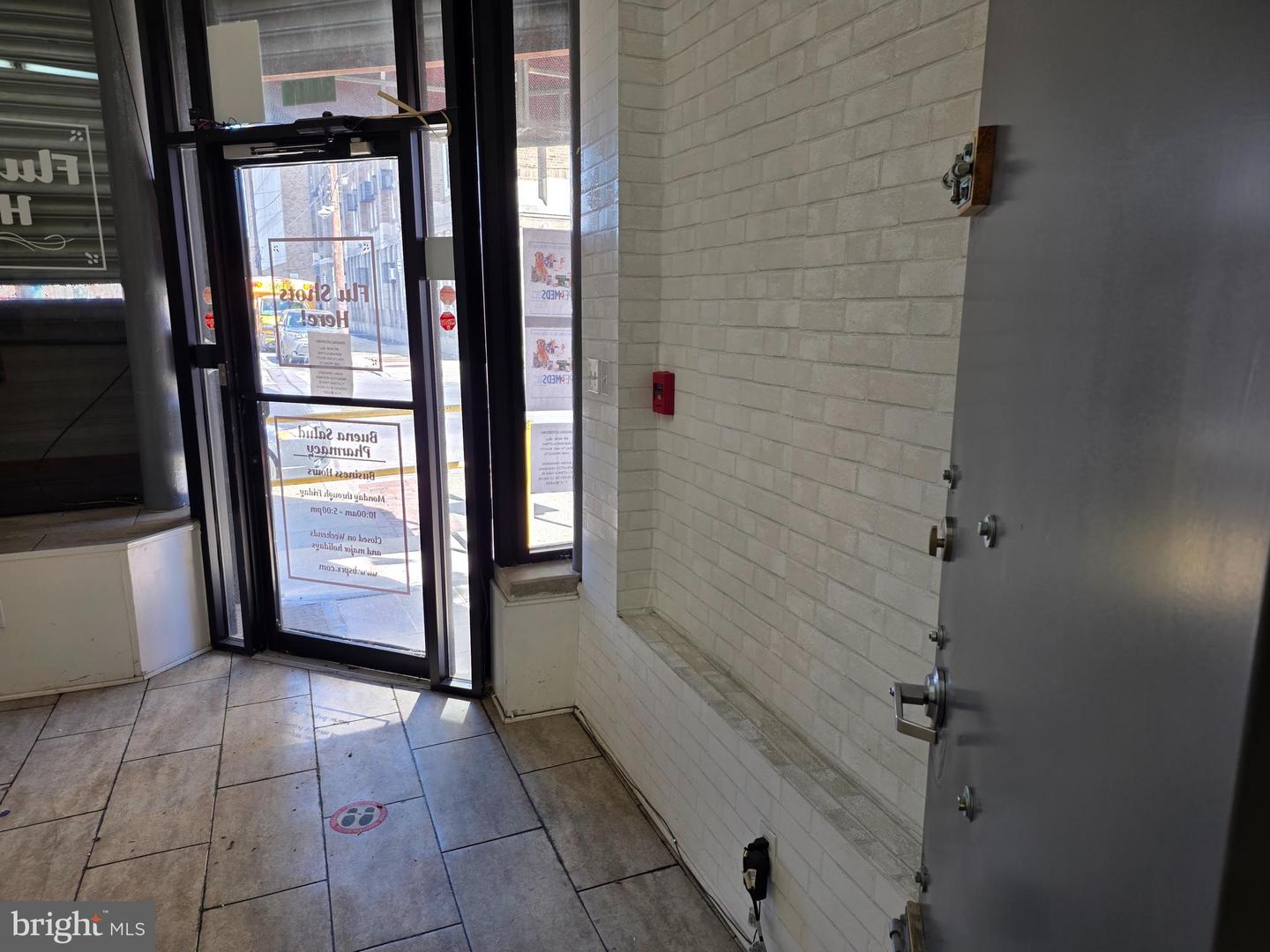 3119 Frankford Ave Property Photo 2