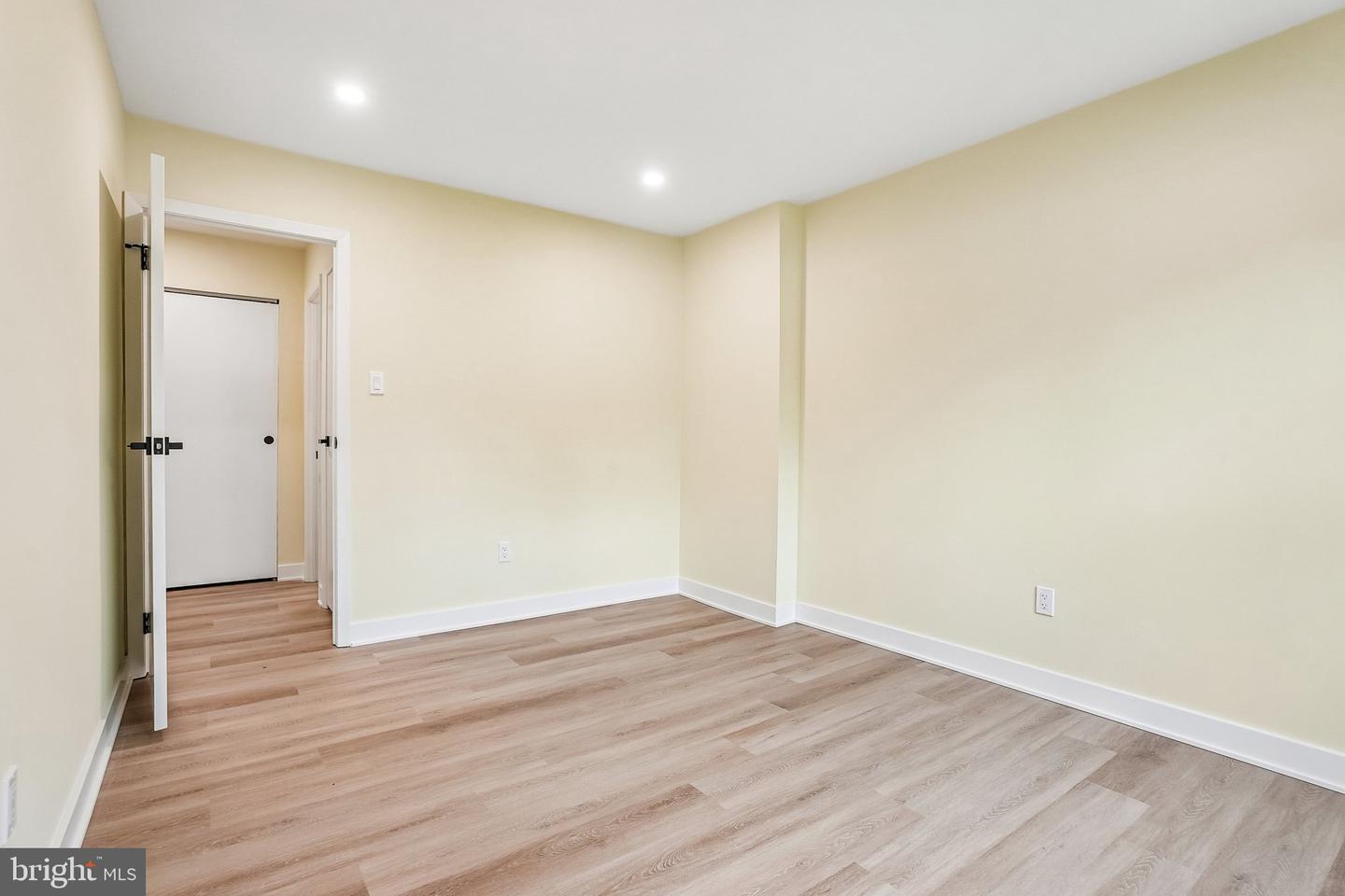 2201-00 Strahle St #a9 Property Photo 23