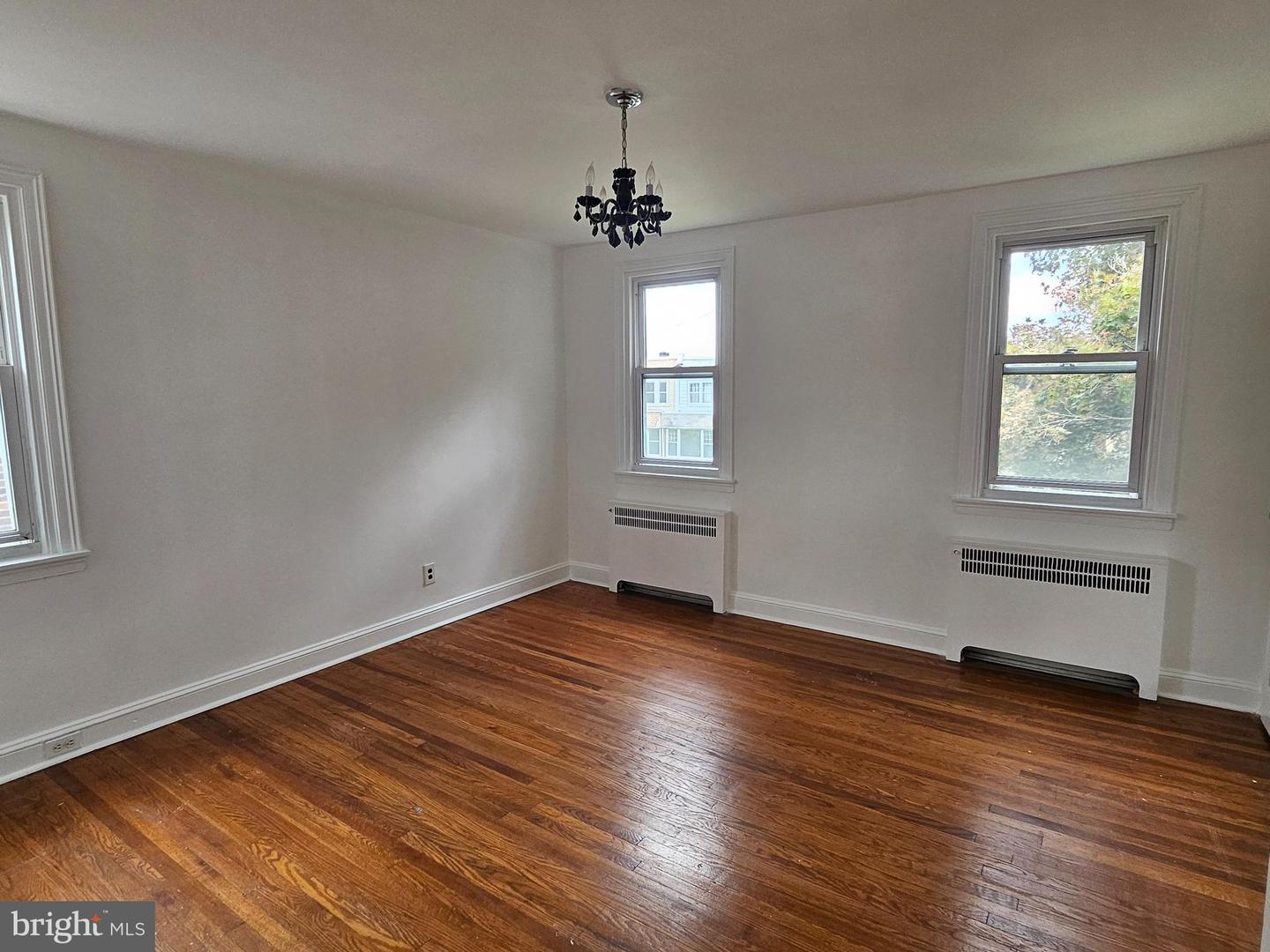 3128 Guilford St Property Photo 17