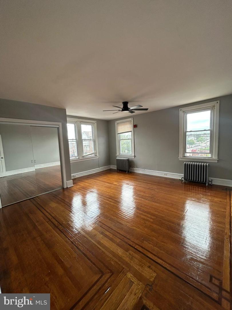 1901 N 60th St #2nd Floor Property Photo 3