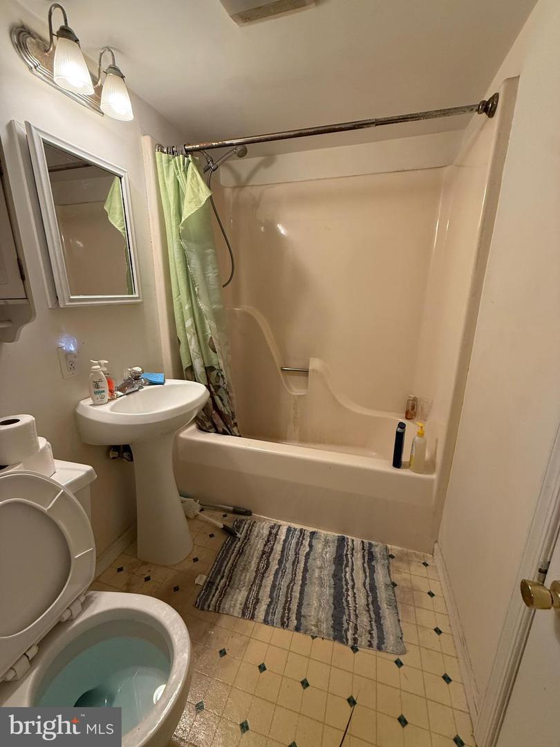 3434 Decatur St Property Photo 11