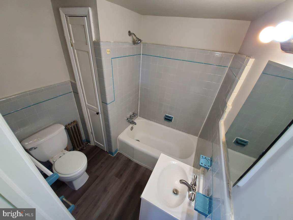 6632 Germantown Ave #202 Property Photo 8