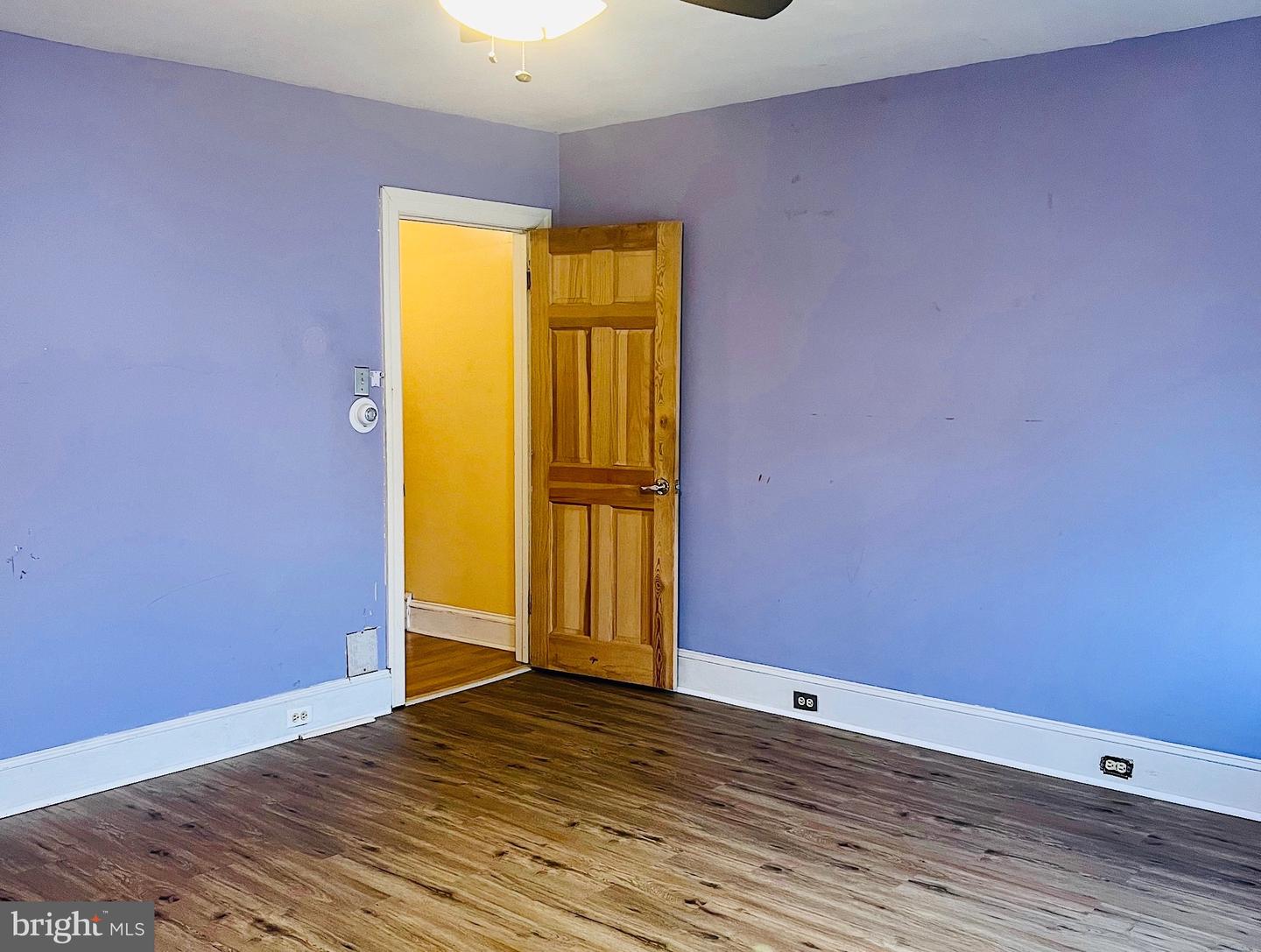 2605 E Somerset St Property Photo 17