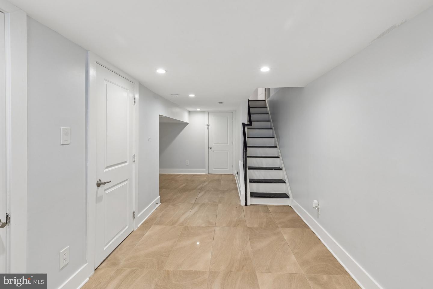 3825 Mount Vernon St Property Photo 29