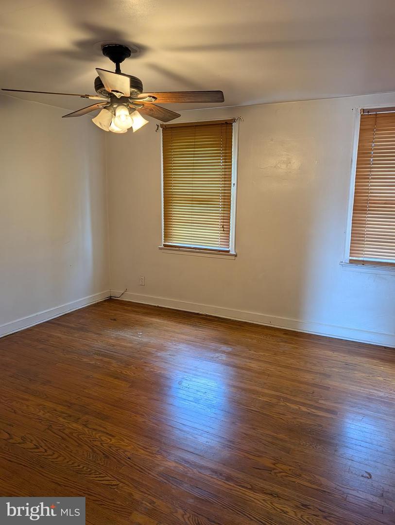 7246 Horrocks St Property Photo 7