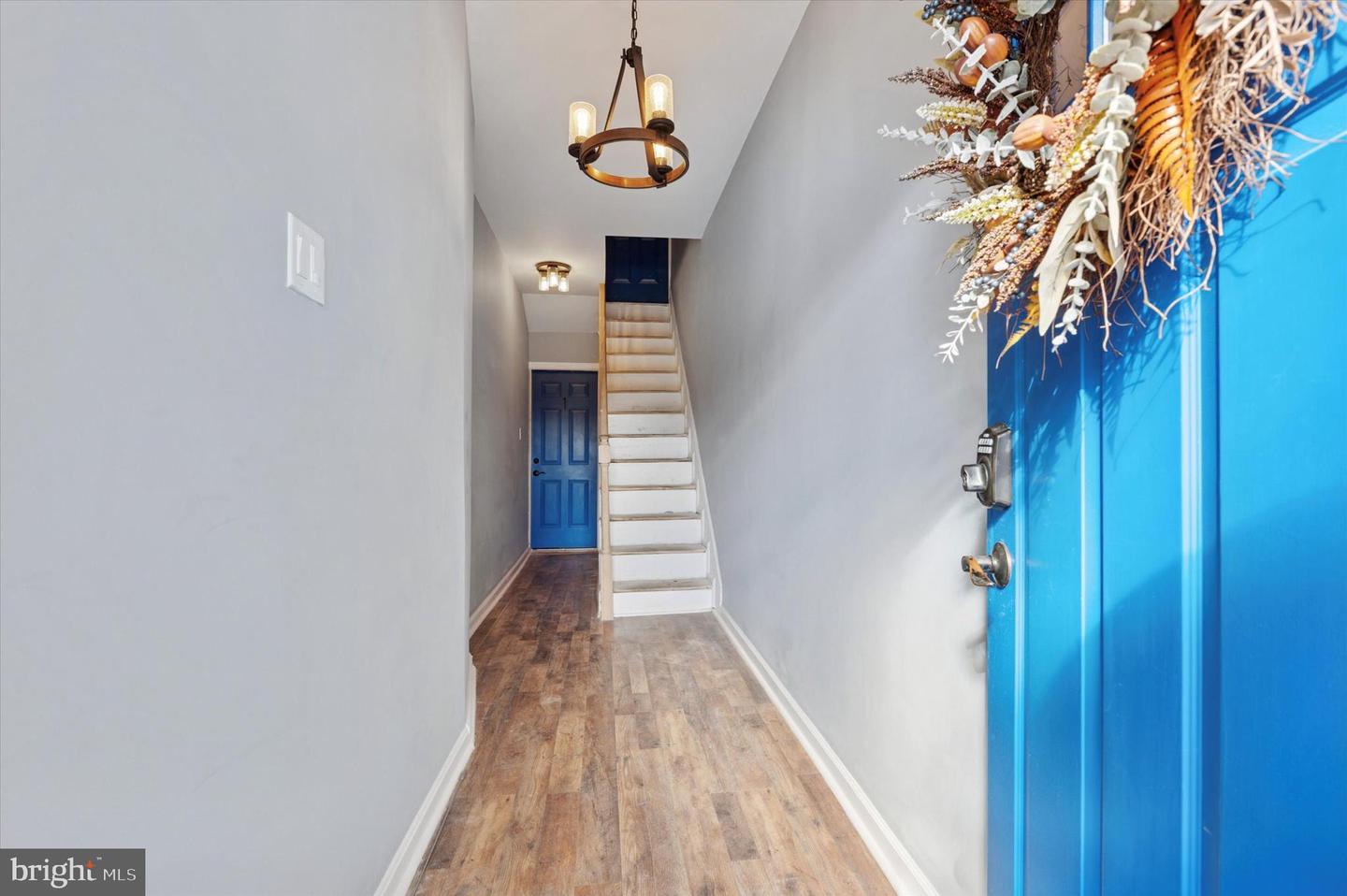6033 Vine St Property Photo 6