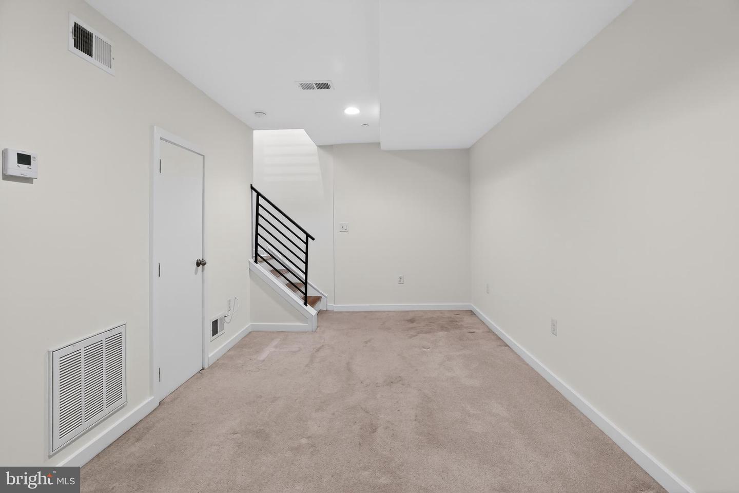 1305 S Hancock St Property Photo 12