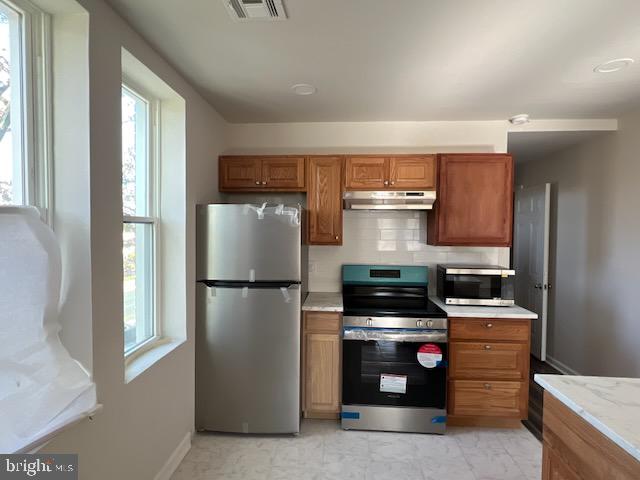1329 W Roosevelt Blvd Property Photo 52