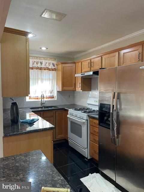 4011 I St Property Photo 10