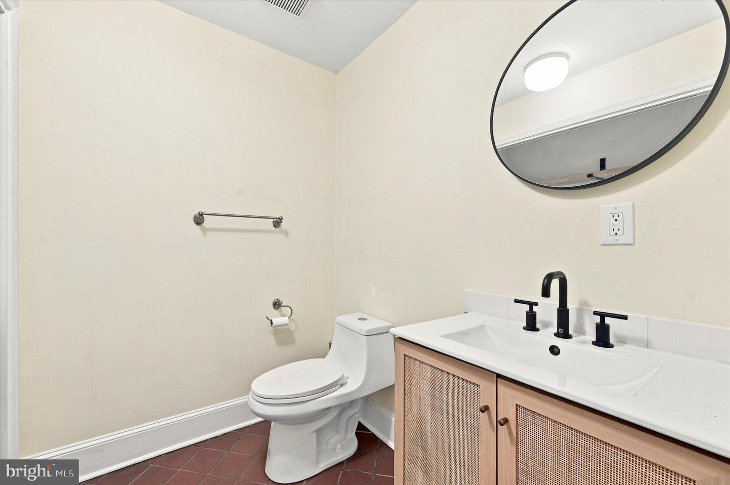1136 N 3rd St Property Photo 10