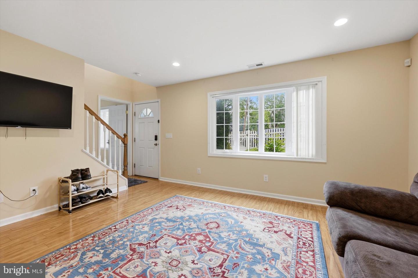 9342 Campus Ln Property Photo 3